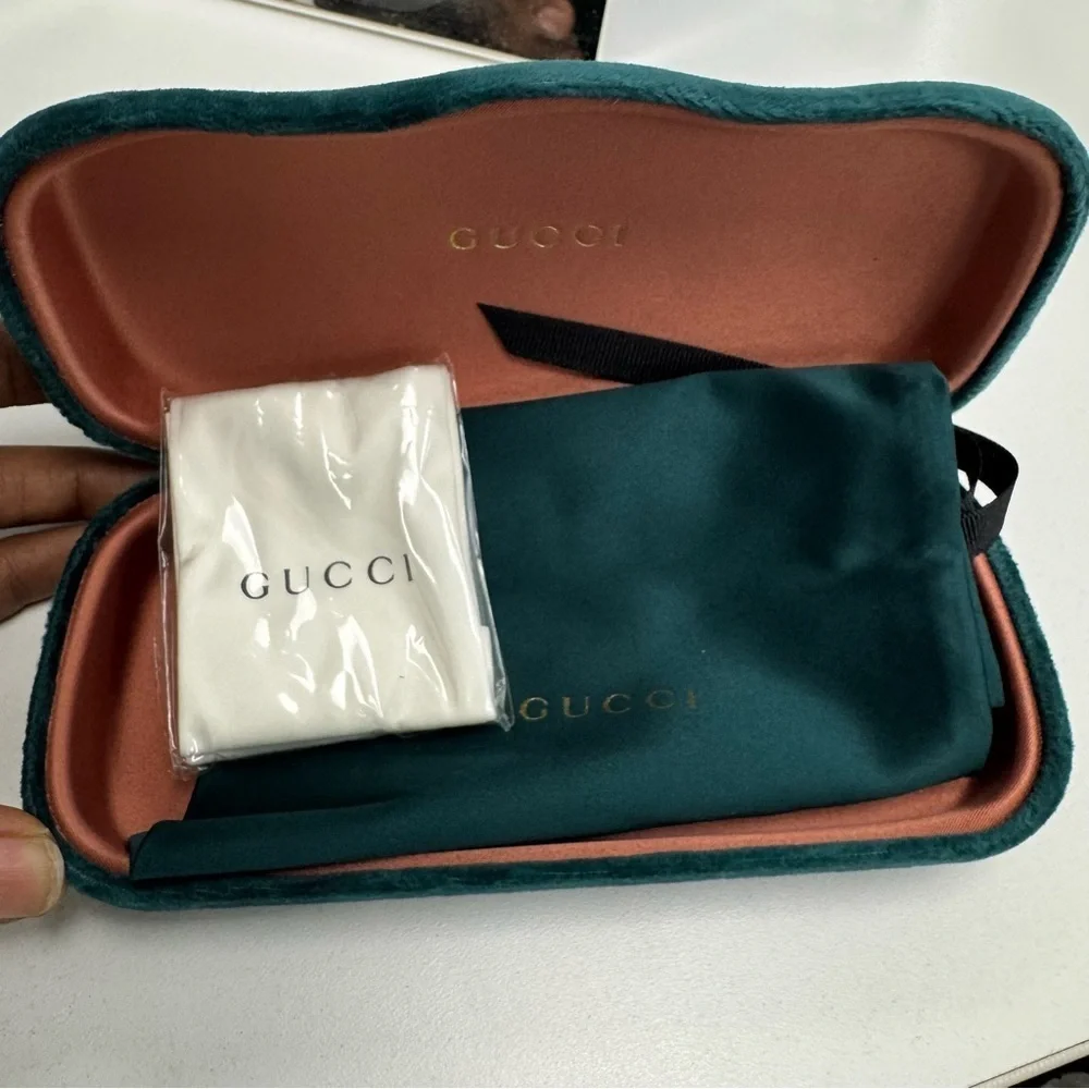 GUCCI Teal Velvet Glasses Case